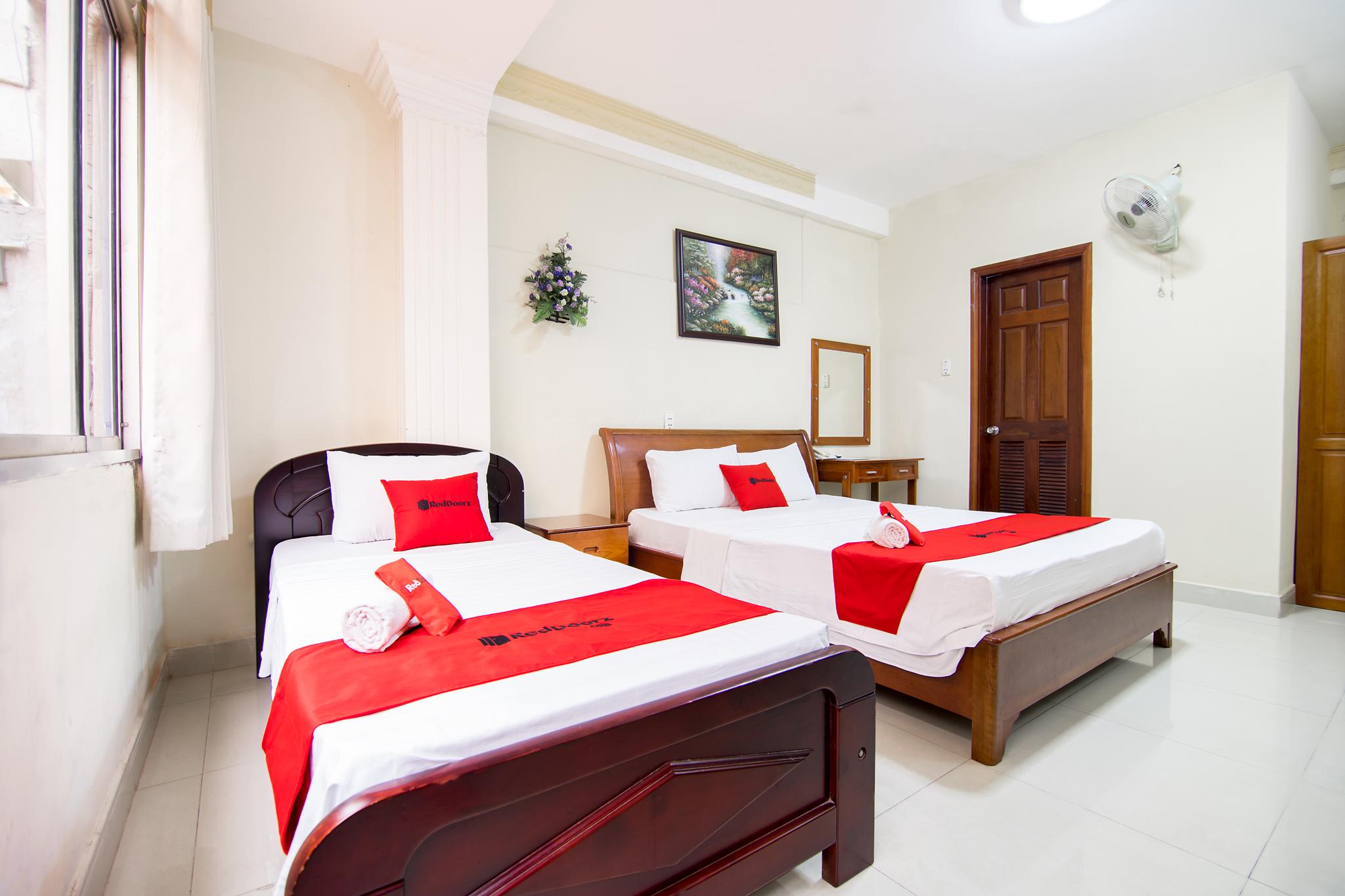 Reddoorz Plus @ Pham Ngu Lao 2 TP. Hồ Chí Minh Ngoại thất bức ảnh