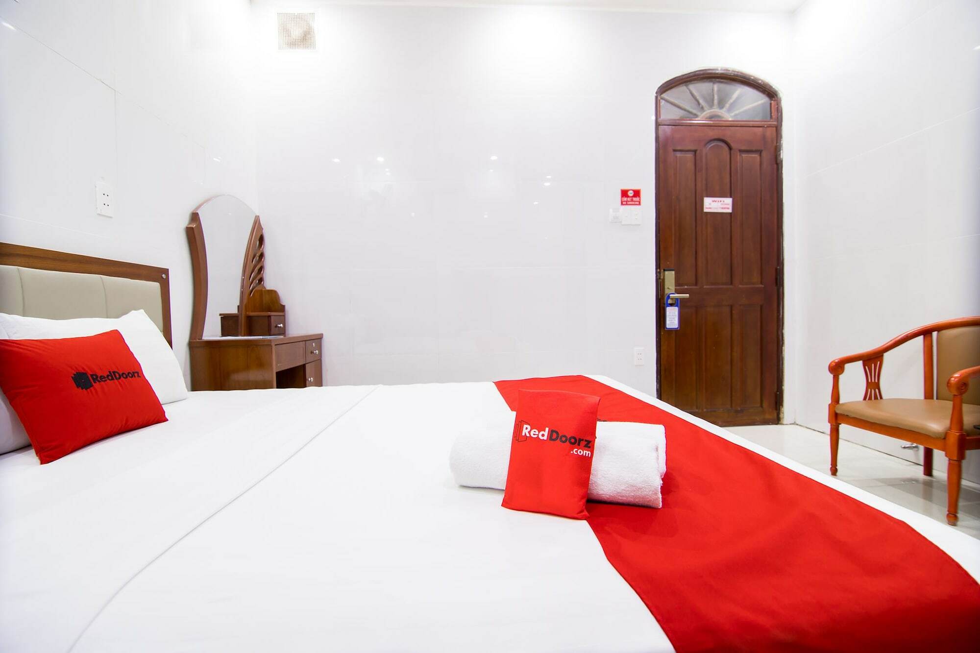 Reddoorz Plus @ Pham Ngu Lao 2 TP. Hồ Chí Minh Ngoại thất bức ảnh